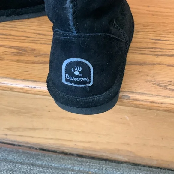 Bearpaw New - Picture 3 of 4